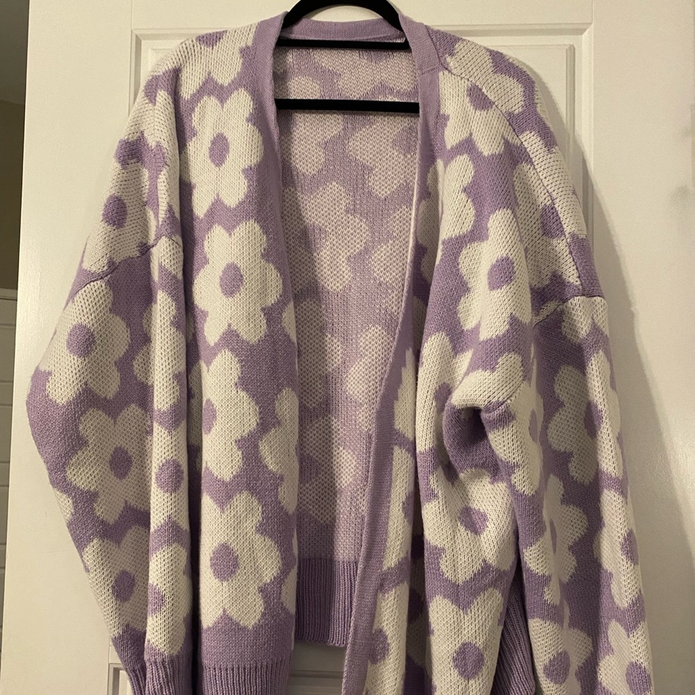 Oversized Floral Cardigan